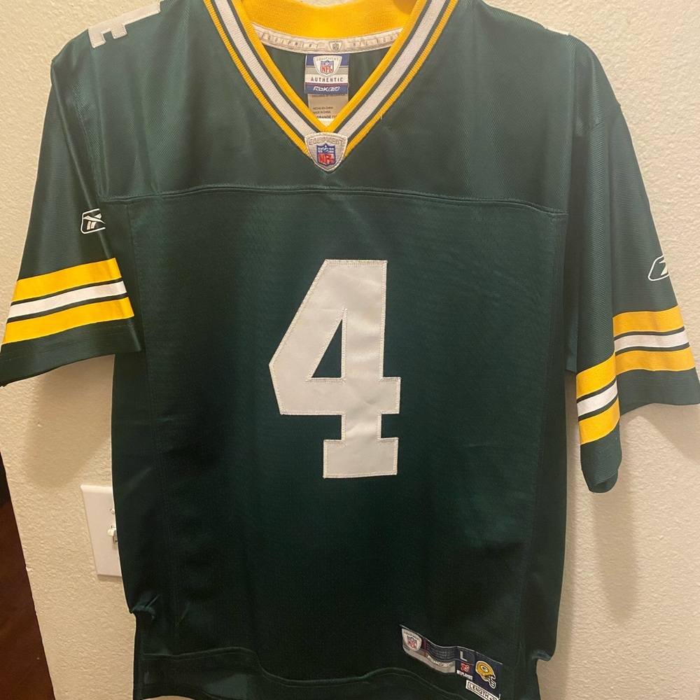 Brett Favre Authentic kids jersey. Size Large (14-16)